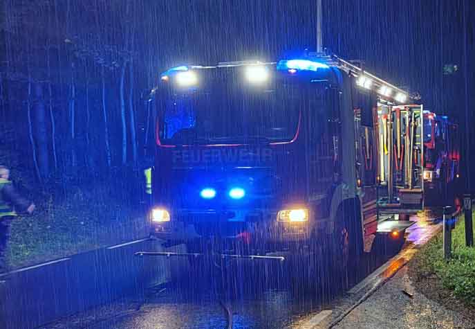 Verkehrsunfall – Menschenrettung auf der LH149