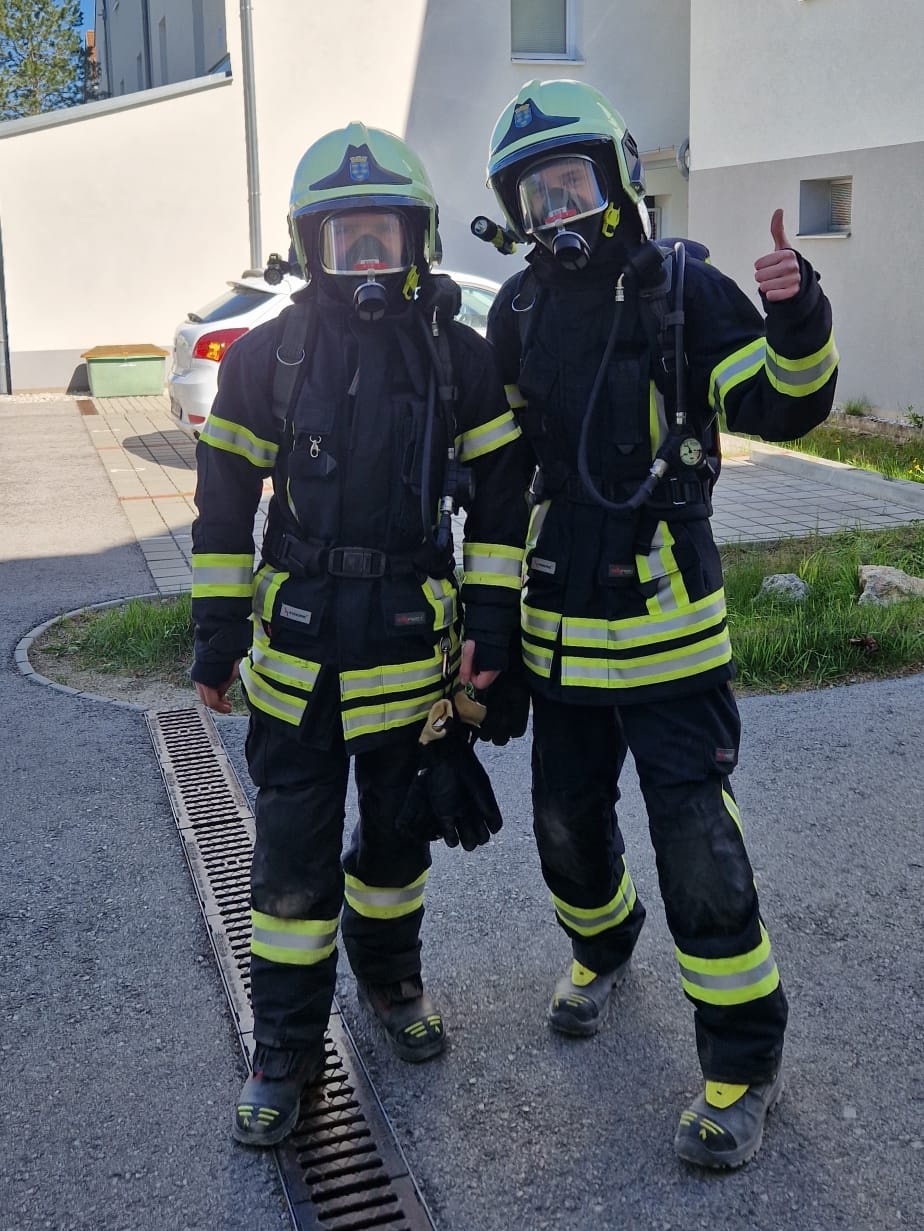 Unsere Feuerwehr wächst: Zwei neue Atemschutzgeräteträger ausgebildet